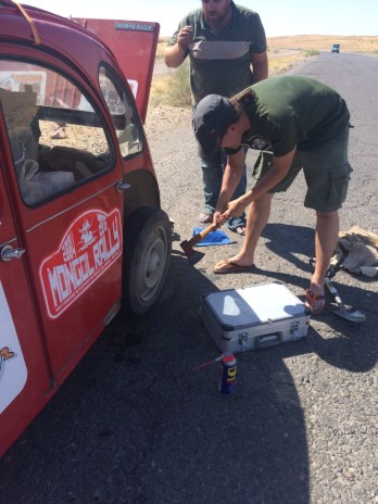 Team Jaeger Battalion fixing Pru. Not. But they sure tried and I sure do heart them!